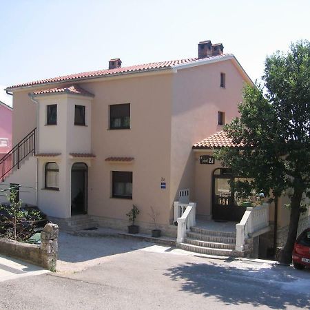 Apartman Valentic Appartamento Jadranovo Esterno foto