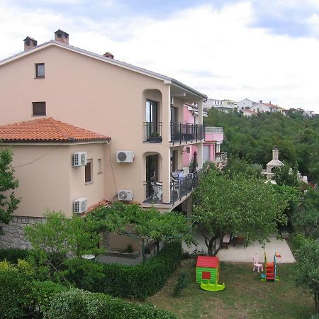 Apartman Valentic Appartamento Jadranovo Esterno foto